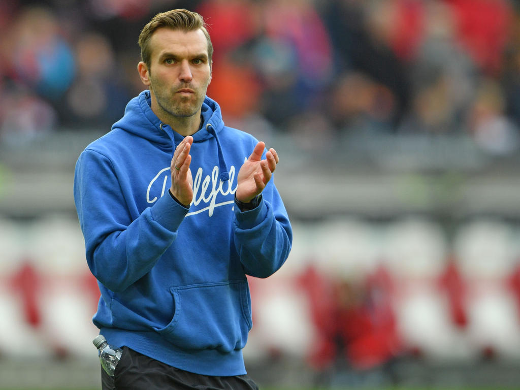 Bielefelds Co-Trainer Carsten Rump wurde in der Kabine emotional
