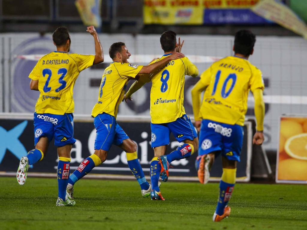 A pesar del empate contra el Tenerife Las Palmas sigue siendo primero. (Foto: Imago)