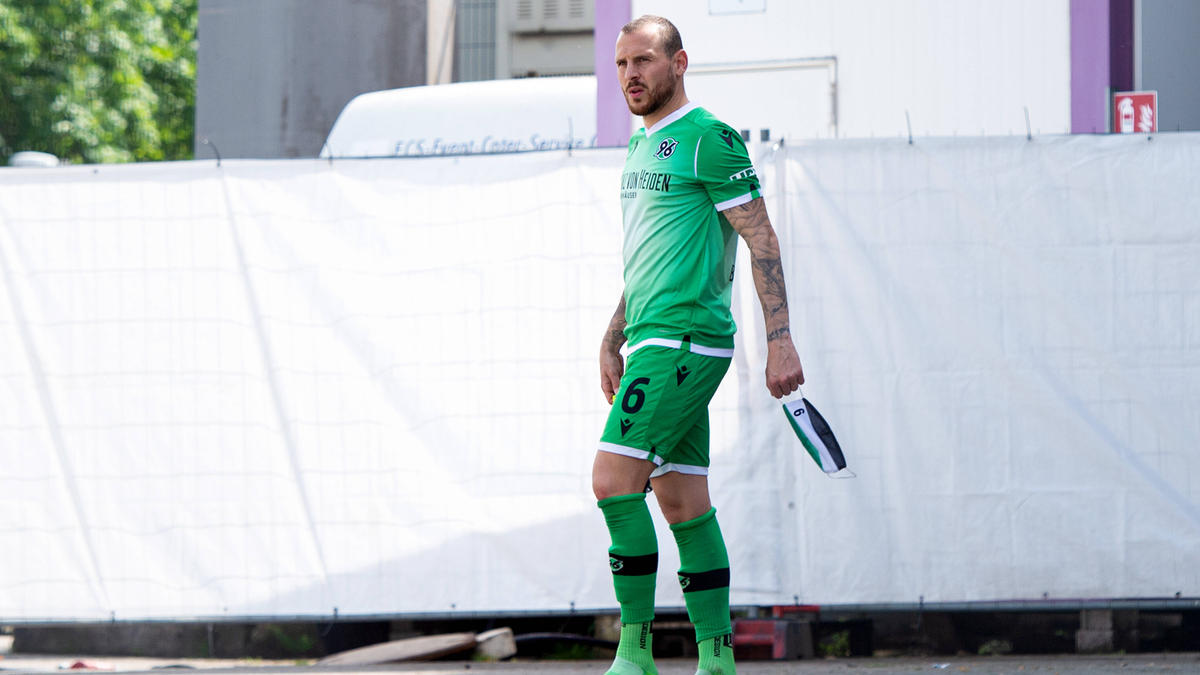 Marvin Bakalorz verlässt Hannover 96 Marvin Bakalorz verlässt Hannover 96
