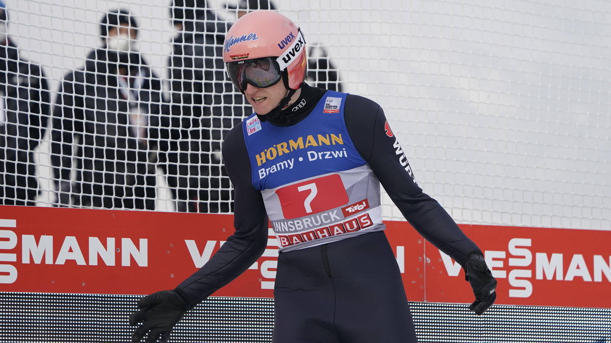 Karl Geiger liegt als bester DSV-Adler bereits deutlich zurück Karl Geiger liegt als bester DSV-Adler bereits deutlich zurück