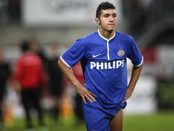 Jong PSV'er Zakaria Bakkali baalt van de nederlaag tegen MVV Maastricht. (15-08-2014)
