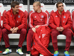 Sebastian Rode (M.) wird wohl nicht mehr auf der Bayern-Bank sitzen müssen