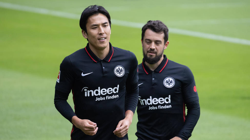Läuft Eintracht Frankfurt ohne Makoto Hasebe (l.) und Amin Younes (r.) auf?