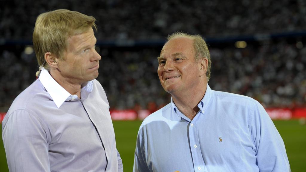 Ist sehr zufrieden mit dem Oliver Kahn im Vorstand des FC Bayern: Ex-Präsident Uli Hoeneß (r.)