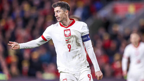 Robert Lewandowski führt Polen an