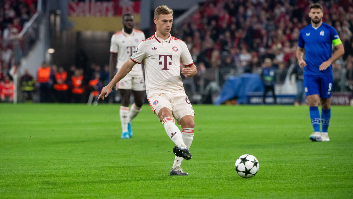 Joshua Kimmich sẽ tiếp tục thi đấu cho FC <a href=