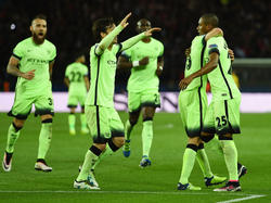 Los jugadores del Manchester City celebran uno de los goles ante el PSG. (Foto: ProShots)