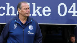 Wie führt Huub Stevens die Schalke-Elf in den Kampf gegen Hannover 96?