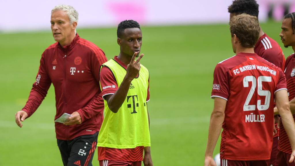 Bundesliga News Zukunft Von Sarr Beim Fc Bayern Wohl Entschieden