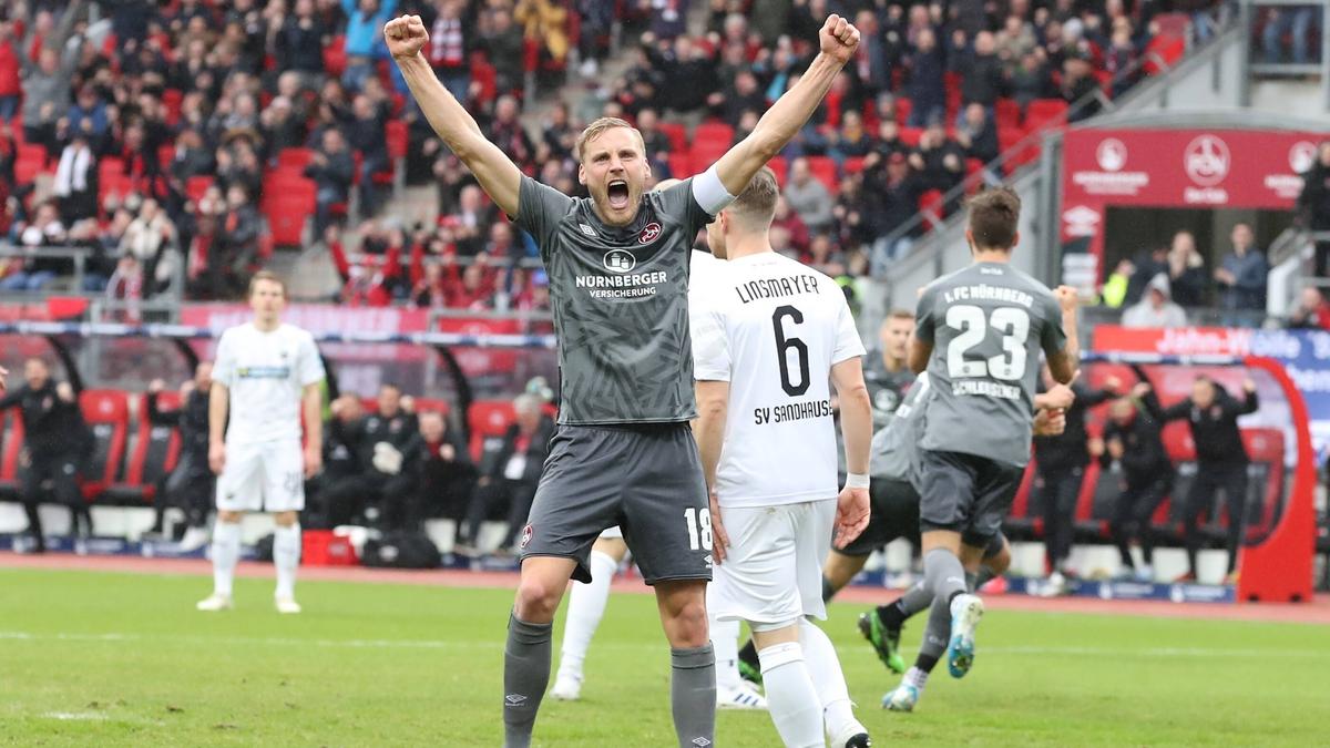 Der 1. FC Nürnberg verlässt nach dem Heimsieg die Abstiegsplätze Der 1. FC Nürnberg verlässt nach dem Heimsieg die Abstiegsplätze