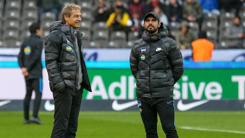 Alexander Nouri (r.) war unter Jürgen Klinsmann Co-Trainer bei Hertha BSC