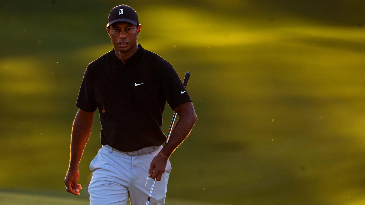 Tiger Woods musste nach einer 71er-Runde leicht abreißen lassen Tiger Woods musste nach einer 71er-Runde leicht abreißen lassen