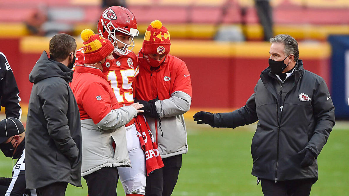 Patrick Mahomes verletzte sich gegen Cleveland Patrick Mahomes verletzte sich gegen Cleveland