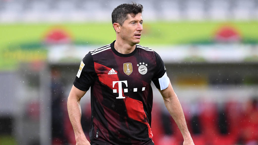 Bundesliga News Lewandowski Schliesst Neuen Mega Deal Ab