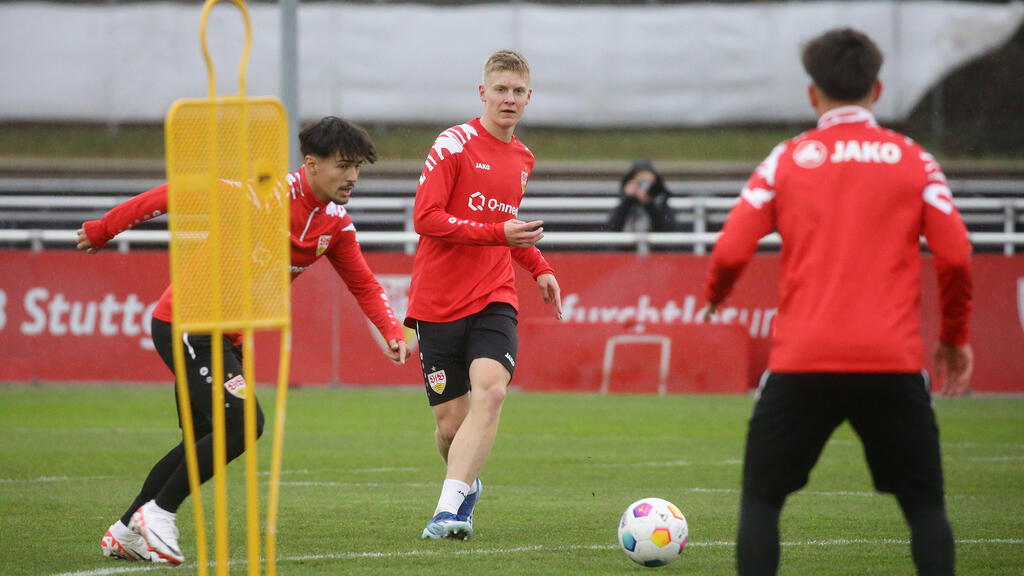 Maximilian Herwerth (M.) hat beim VfB Stuttgart verlängert