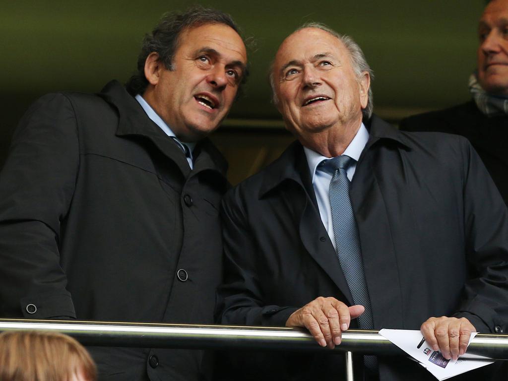 Blatter y Platini, amigos íntimos. (Foto: Getty)