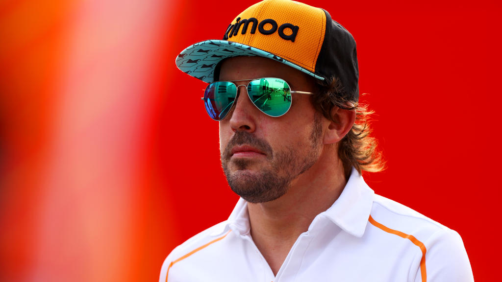 Fernando Alonso hatte in Budapest viel Zeit für die schönen Dinge Fernando Alonso hatte in Budapest viel Zeit für die schönen Dinge