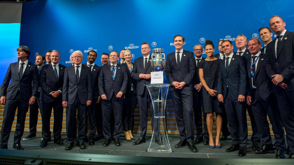 Die deutsche Delegation freut sich über die Ausrichtung der EURO 2024
