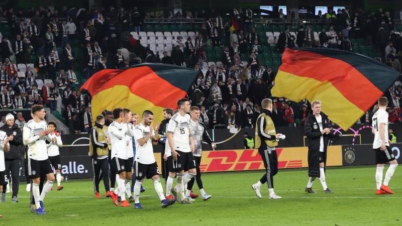 Beim Länderspiel in Wolfsburg soll es einen weiteren Fall von rassistischen Beleidigungen gegeben haben