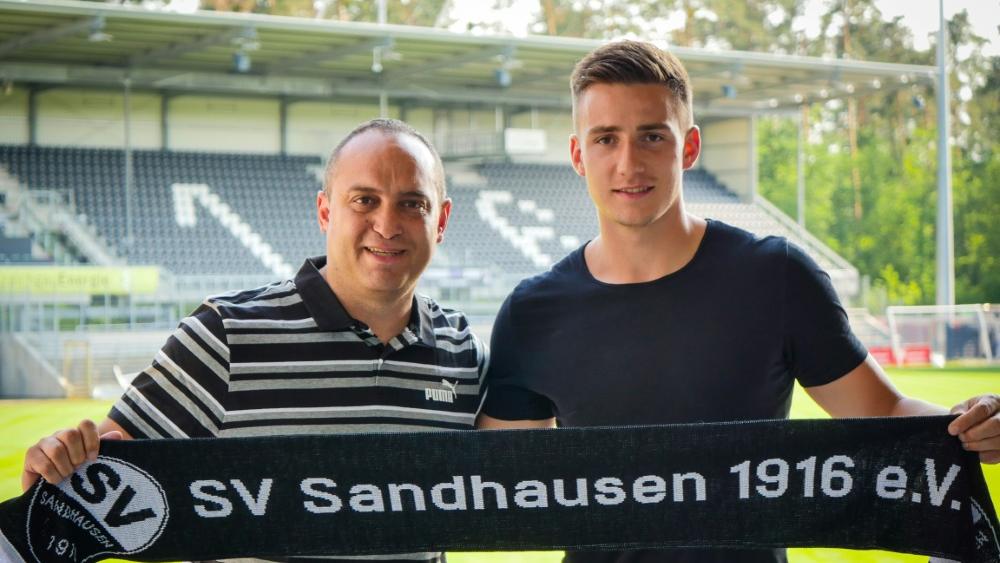 Martin Fraisl (r.) wechselt von Botosani zum SVS Martin Fraisl (r.) wechselt von Botosani zum SVS