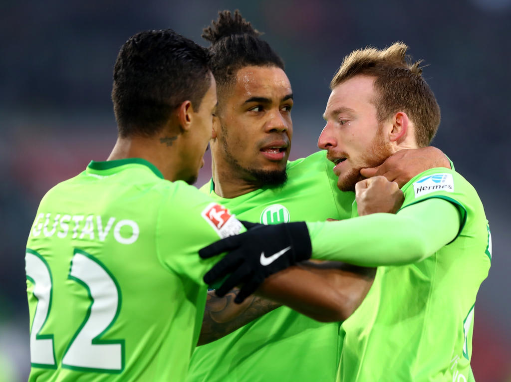 Maximilian Arnold y Daniel Didavi fueron los goleadores del Wolfsburgo. (Foto: Getty)
