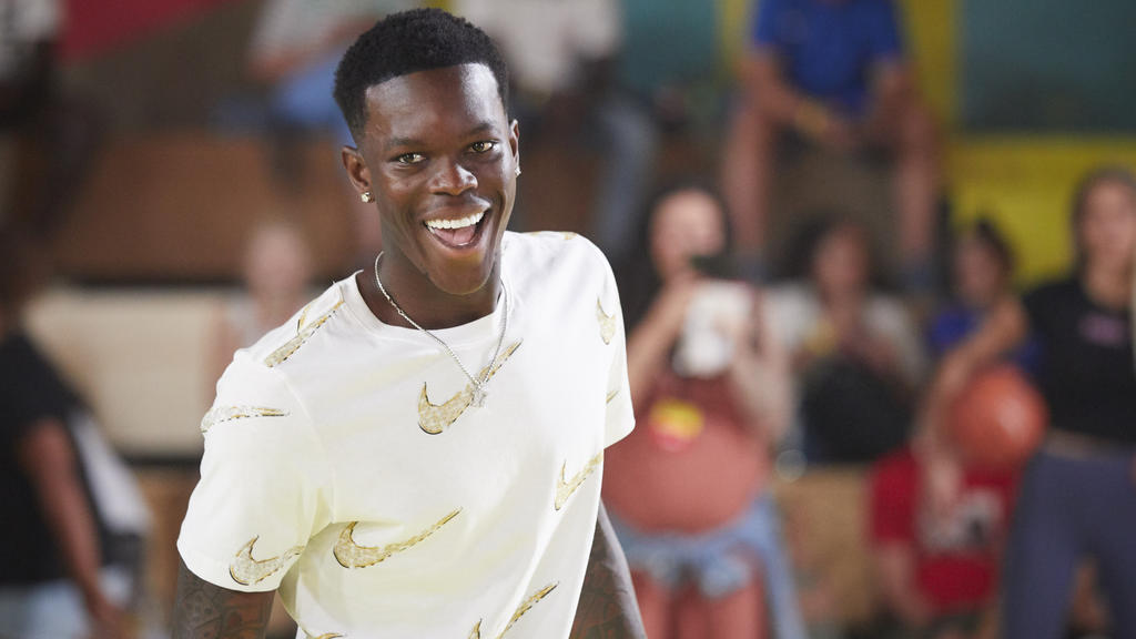 Dennis Schröder soll der Deutschen Auswahl weiterhelfen Dennis Schröder soll der Deutschen Auswahl weiterhelfen