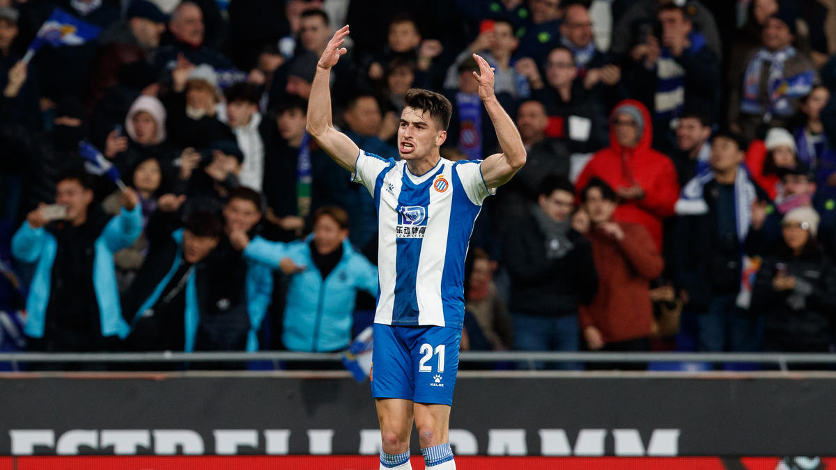 Marc Roca kämpft mit Espanyol Barcelona um den Klassenerhalt in LaLiga Marc Roca kämpft mit Espanyol Barcelona um den Klassenerhalt in LaLiga