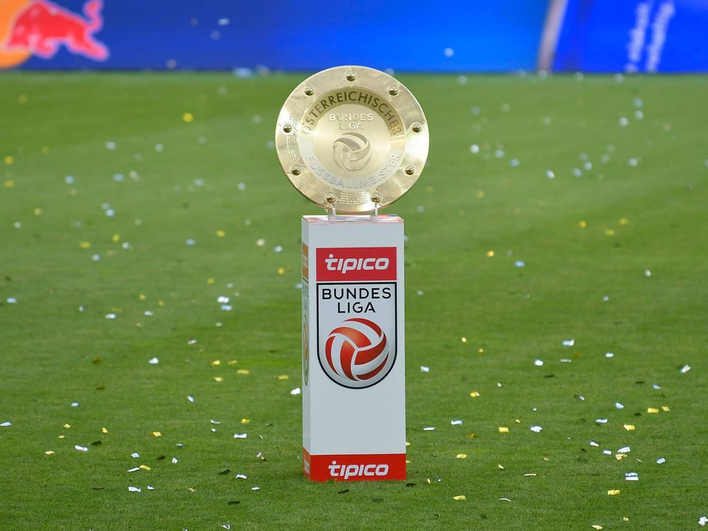 Die Bundesliga sah in 49 Jahren viele Vereine kommen und gehen. Die Bundesliga sah in 49 Jahren viele Vereine kommen und gehen.