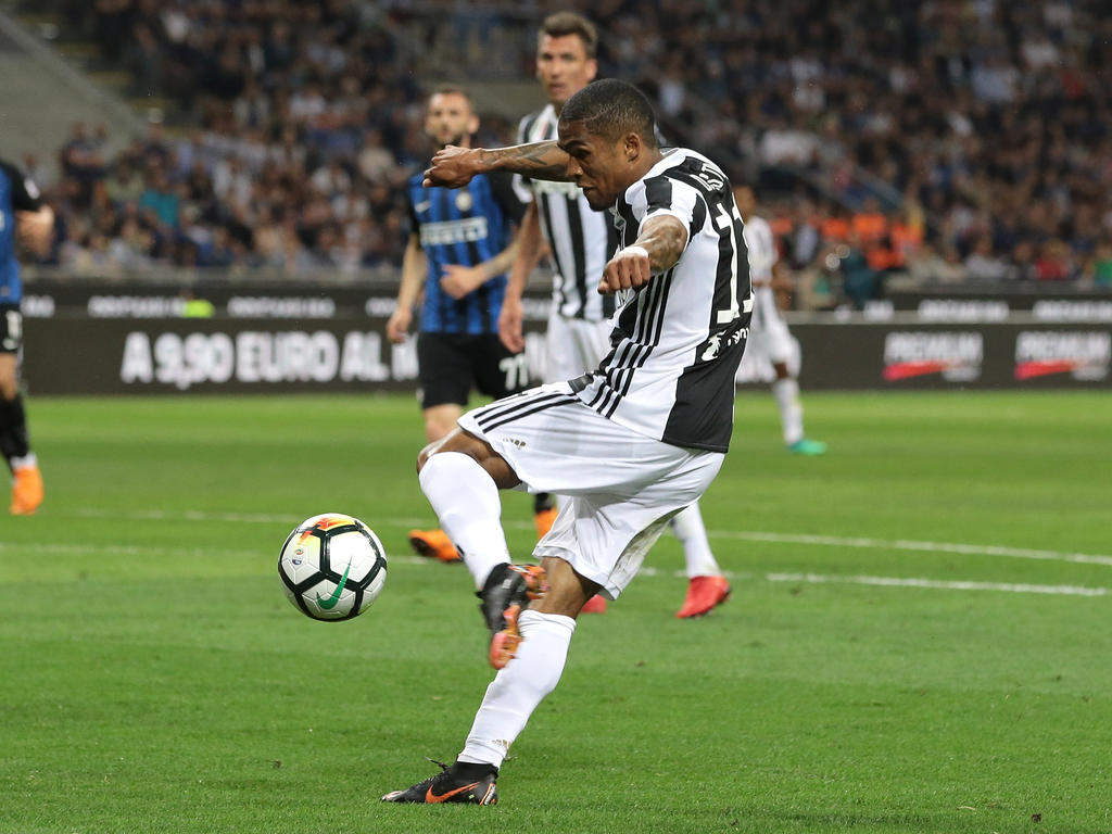 Douglas Costa bleibt bei Juventus