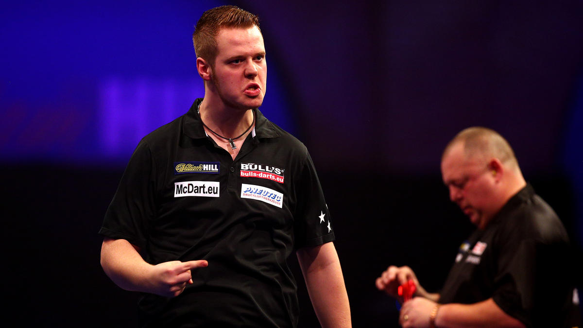 Max Hopp tritt als erster deutscher Dartspieler in der Darts-Premier-League an Max Hopp tritt als erster deutscher Dartspieler in der Darts-Premier-League an