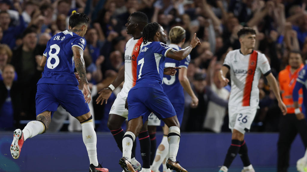 Sterling schoss den FC Chelsea zum Sieg