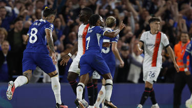 Sterling schoss den FC Chelsea zum Sieg