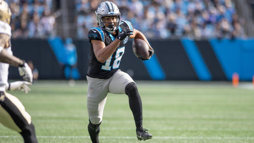 Jalen Coker in Aktion