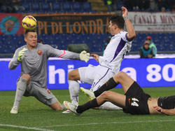 Mario Gomez bringt die ACF Fiorentina gegen die AS Roma in Führung