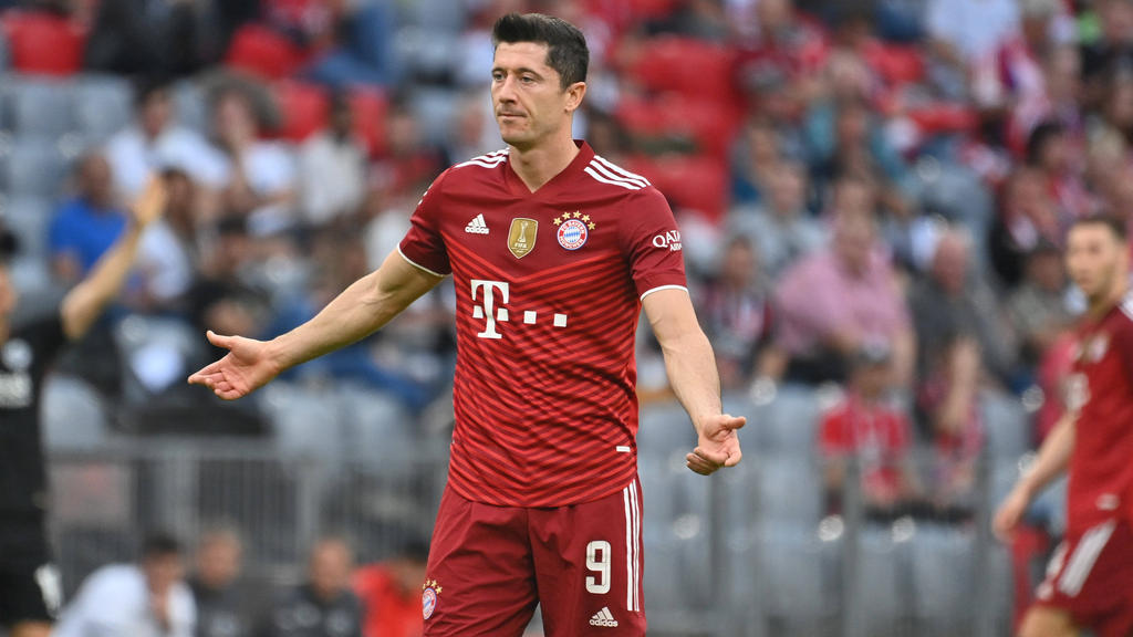 Robert Lewandowski will wohl beim FC Bayern bleiben Robert Lewandowski will wohl beim FC Bayern bleiben