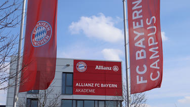 Der FC Bayern soll sich die Dienste von Adam Aznou gesichert haben