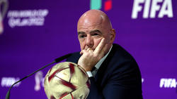 FIFA-Präsident Infantino auf der Pressekonferenz in Katar