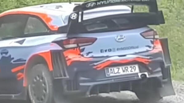 Hyundai testete mit Neuville in Finnland neue Aero-Profile in den hinteren Radkästen Hyundai testete mit Neuville in Finnland neue Aero-Profile in den hinteren Radkästen