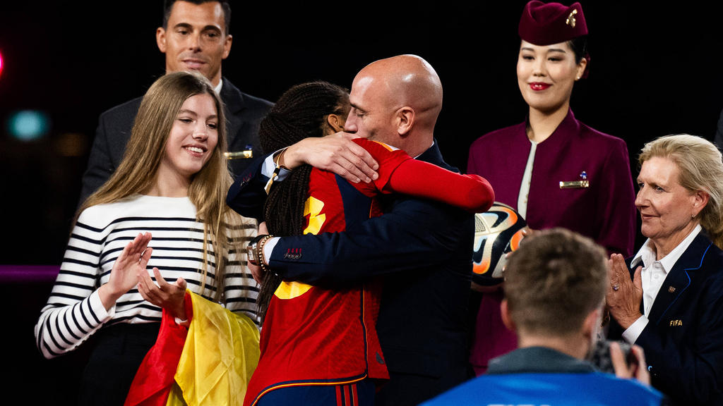 Spaniens Fußball-Verbandschef Luis Rubiales sorgte bei der Frauen-WM für einen Eklat