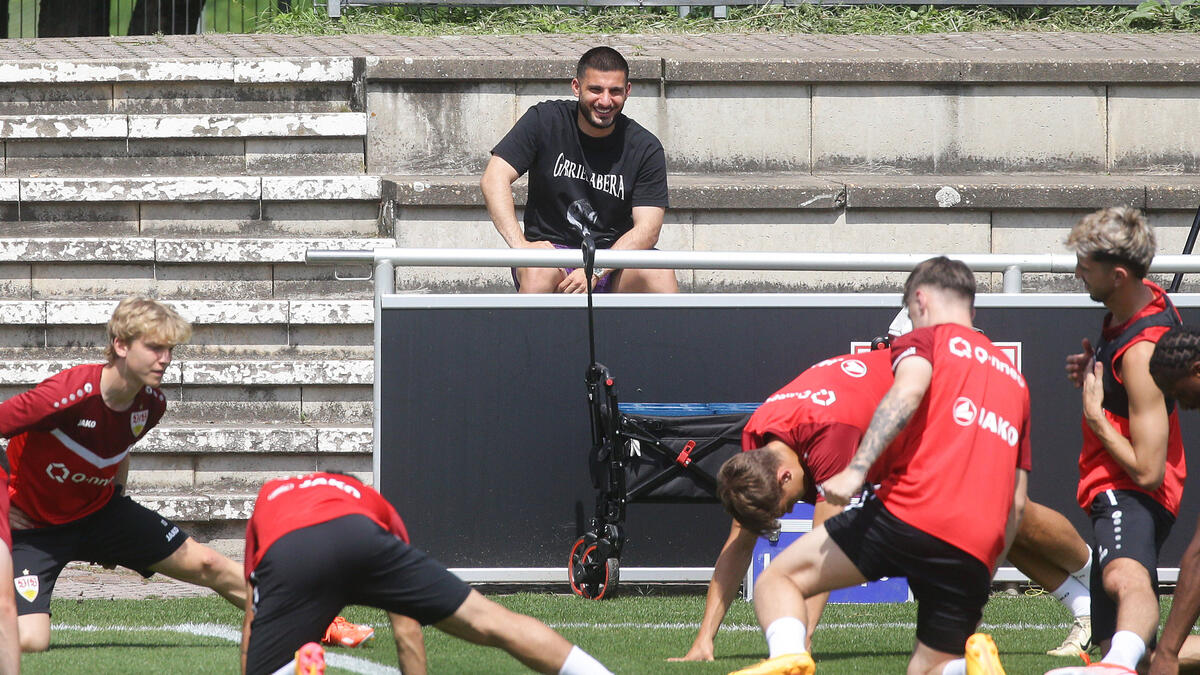 Deniz Undav besuchte seine VfB-Kollegen zuletzt während seiner Urlaubszeit
