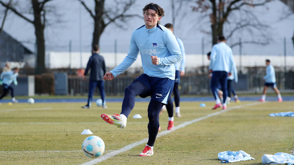 Fabian Reese lässt seine Zukunft bei Hertha BSC offen Fabian Reese lässt seine Zukunft bei Hertha BSC offen