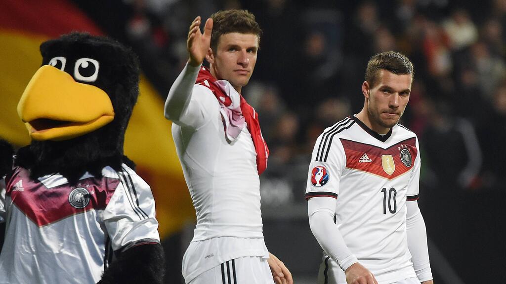 Podolski und Müller spielten lange in der Nationalmannschaft zusammen Podolski und Müller spielten lange in der Nationalmannschaft zusammen