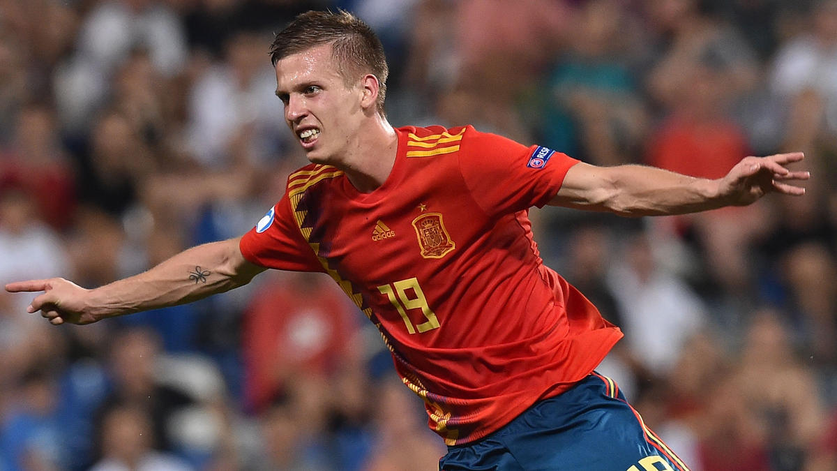 FC Bayern und Gladbach waren wohl an Dani Olmo dran FC Bayern und Gladbach waren wohl an Dani Olmo dran