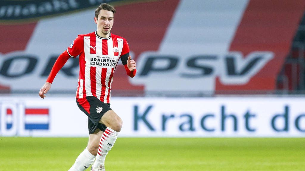 Adrian Fein (middenveld) - uitgeleend aan PSV Eindhoven