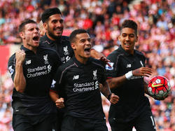 Liverpool bejubelt den Auftaktsieg in Stoke-on-Trent