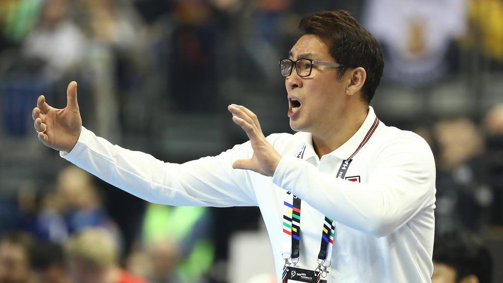 Young Shin Cho ist der Trainer von Korea Young Shin Cho ist der Trainer von Korea