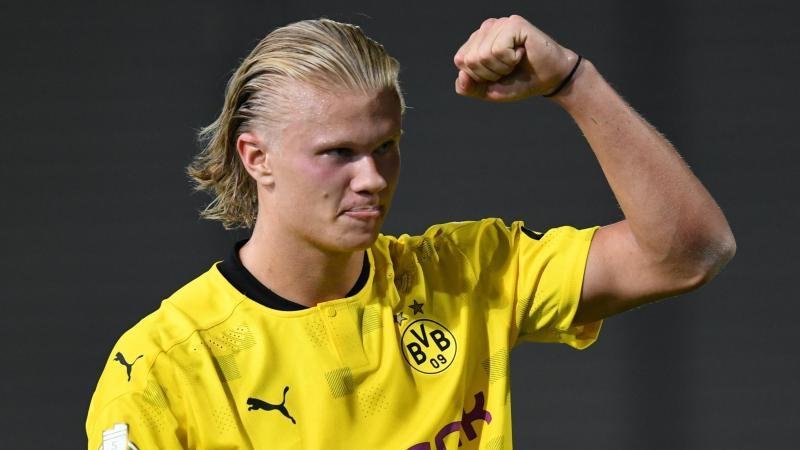 Stürmer Erling Haaland vom BVB gilt mit seinen 21 Jahren bereits als kommender Weltstar Stürmer Erling Haaland vom BVB gilt mit seinen 21 Jahren bereits als kommender Weltstar