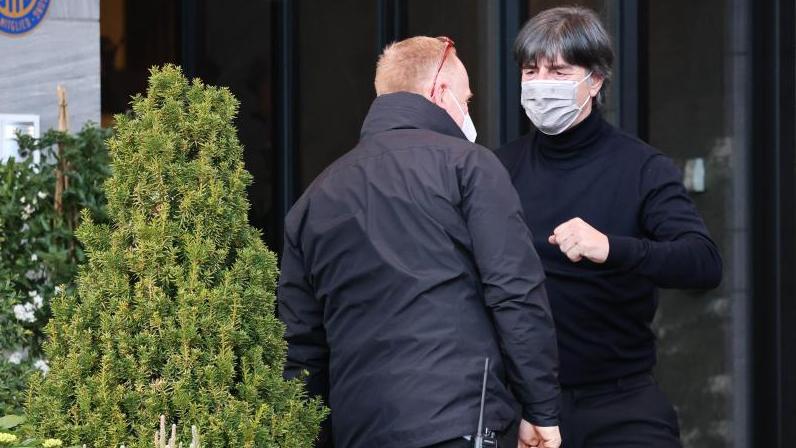 Joachim Löw hat mit der Nationalmannschaft Großes vor Joachim Löw hat mit der Nationalmannschaft Großes vor