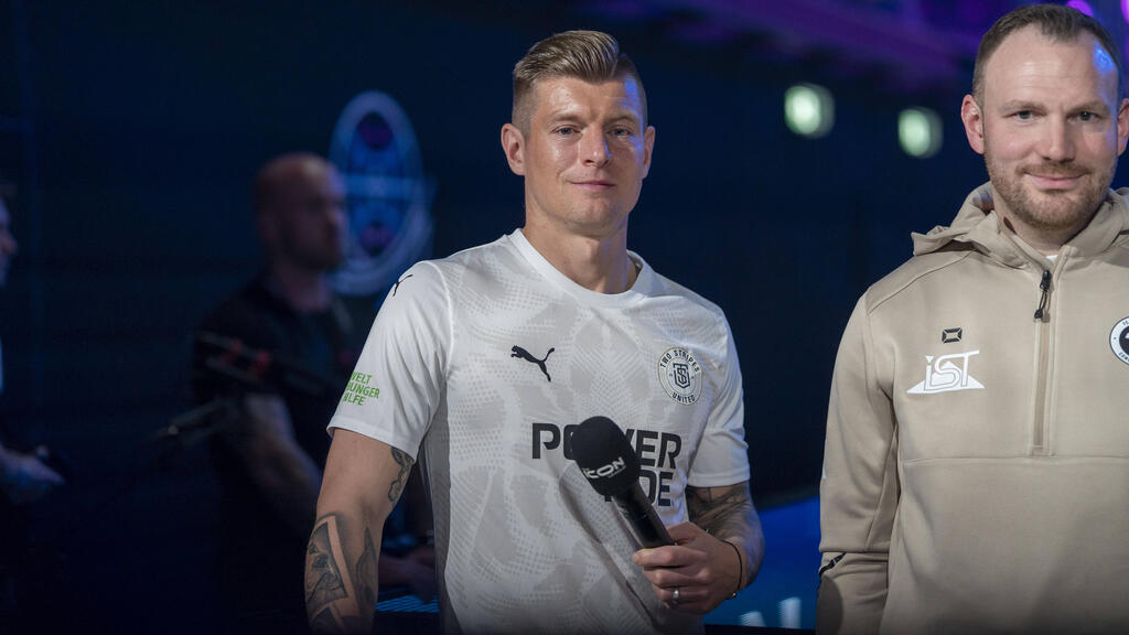 Kroos war für das Finale der Icon League in Berlin Kroos war für das Finale der Icon League in Berlin