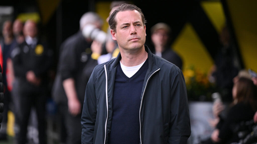 Lars Ricken schließt Mega-Investitionen beim BVB aus Lars Ricken schließt Mega-Investitionen beim BVB aus